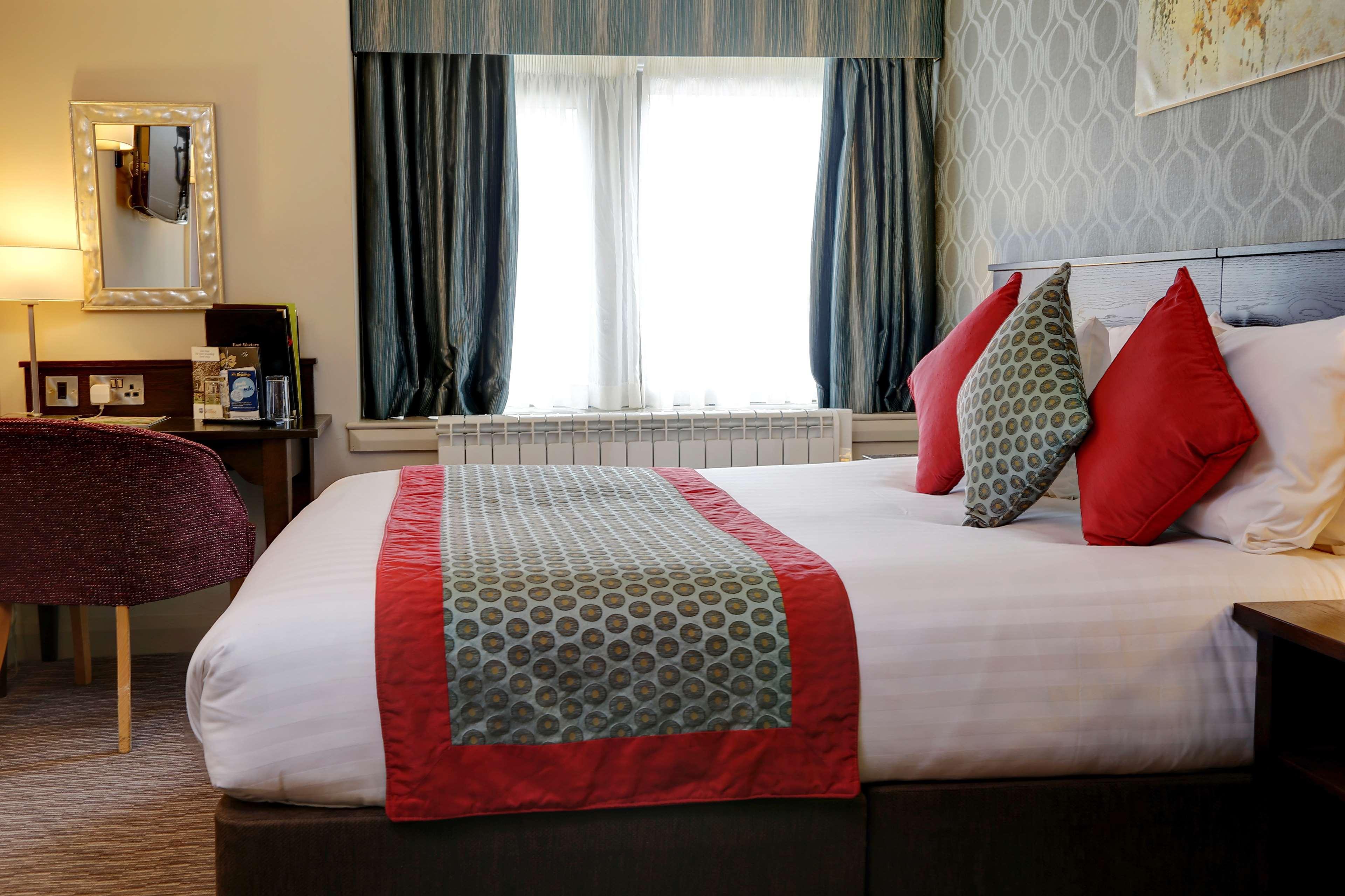 Best Western Plus Pinewood Manchester Airport-Wilmslow Hotel Eksteriør billede