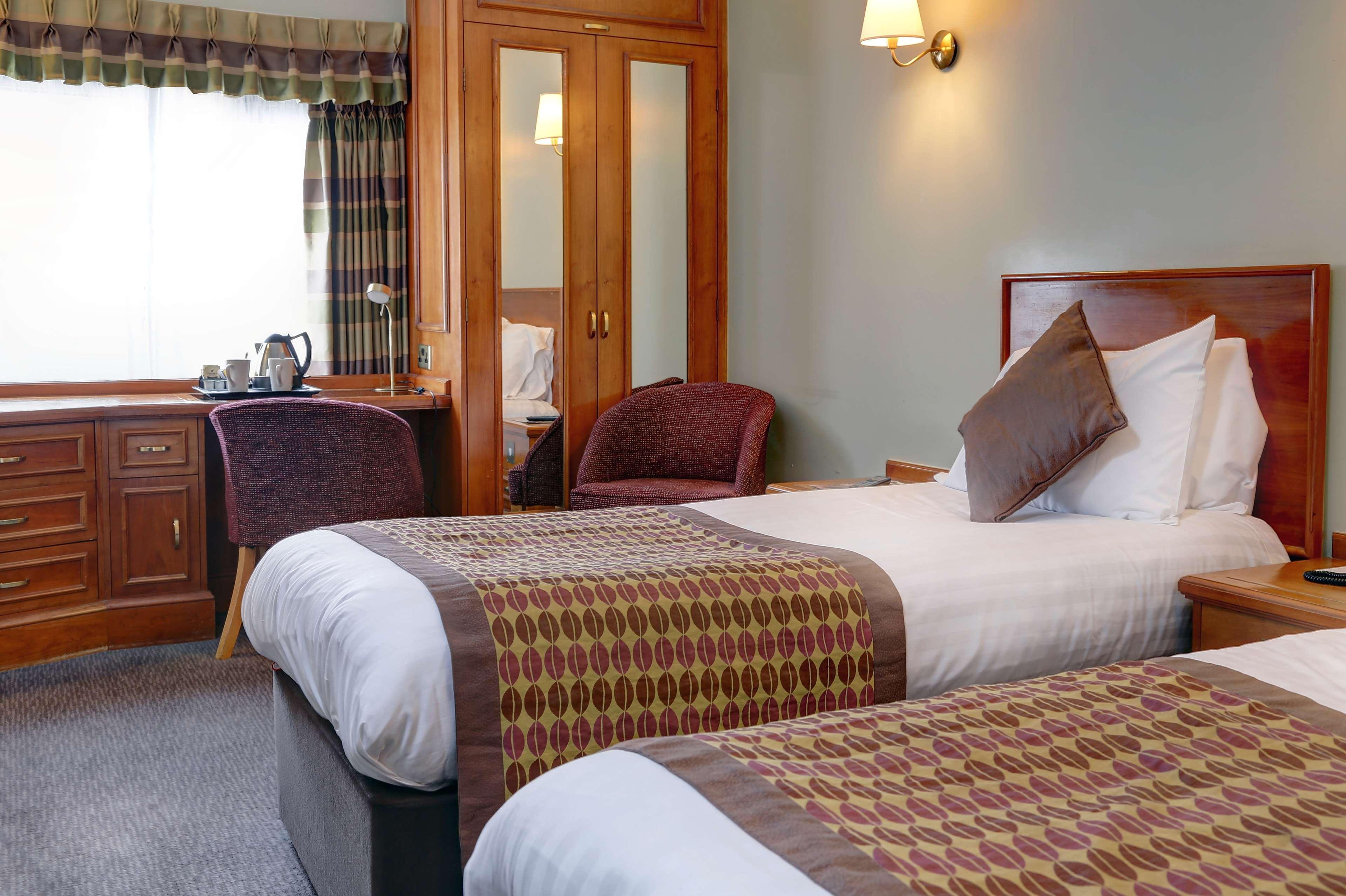 Best Western Plus Pinewood Manchester Airport-Wilmslow Hotel Eksteriør billede