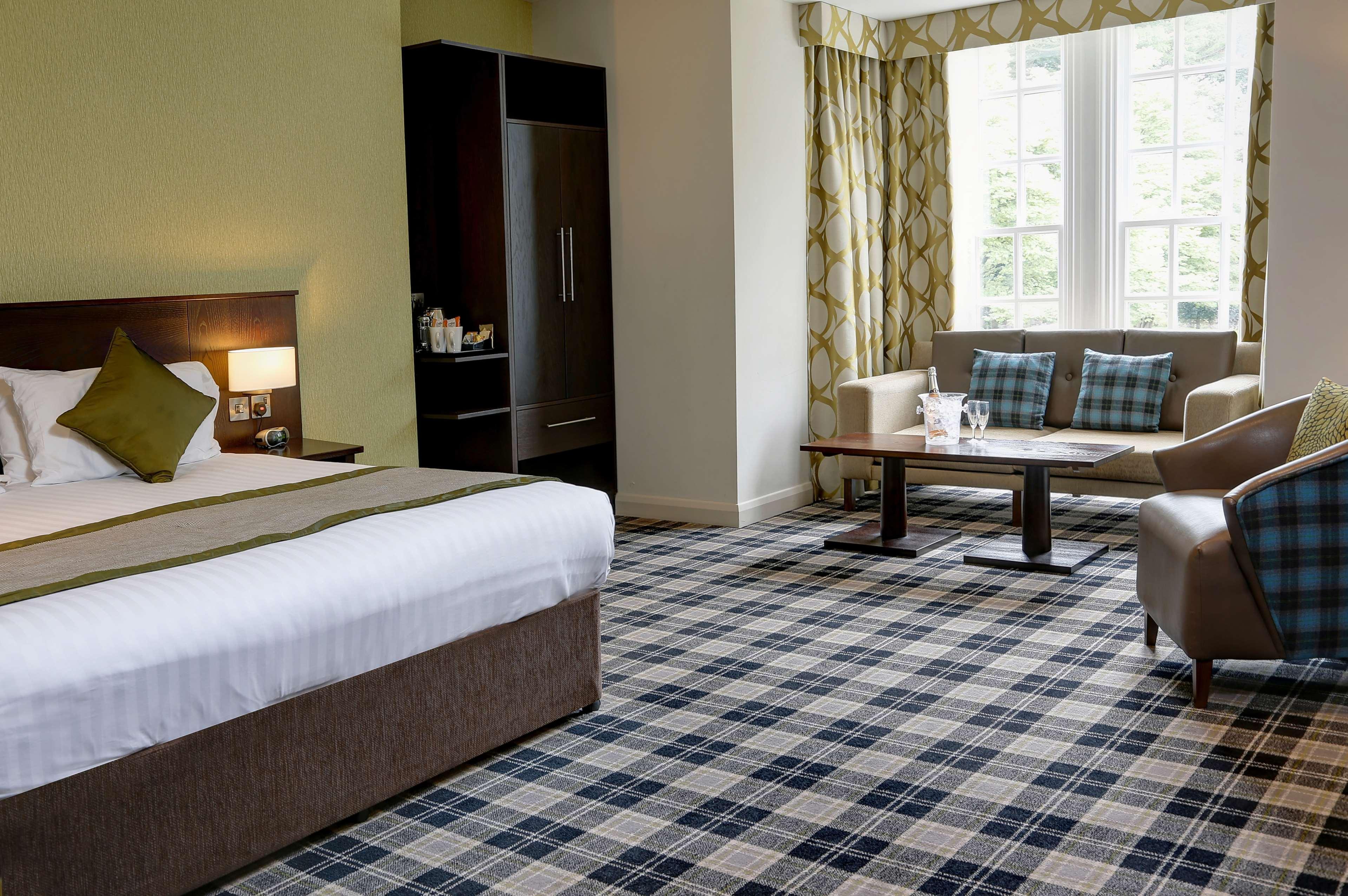 Best Western Plus Pinewood Manchester Airport-Wilmslow Hotel Eksteriør billede