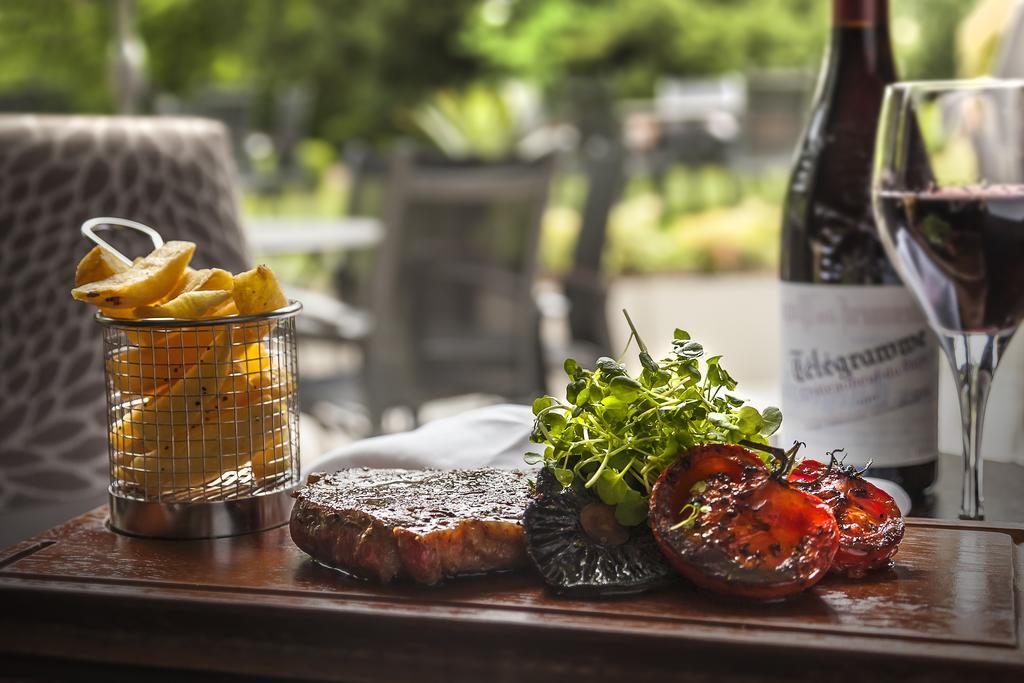Best Western Plus Pinewood Manchester Airport-Wilmslow Hotel Eksteriør billede