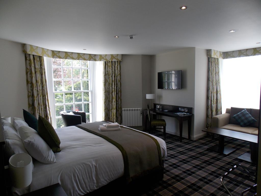 Best Western Plus Pinewood Manchester Airport-Wilmslow Hotel Eksteriør billede
