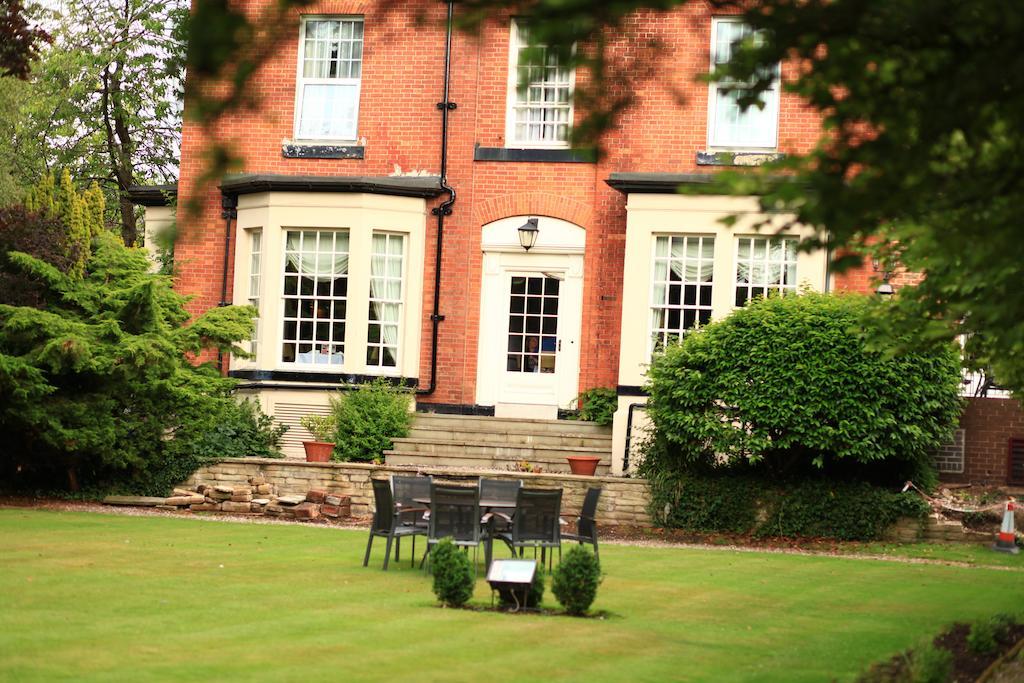 Best Western Plus Pinewood Manchester Airport-Wilmslow Hotel Eksteriør billede